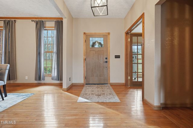 11515 Frederick Road, Coeburn, VA 24230