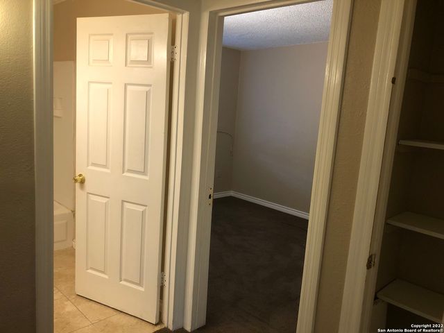 522 Altitude Dr Apt 3, San Antonio, TX 78227