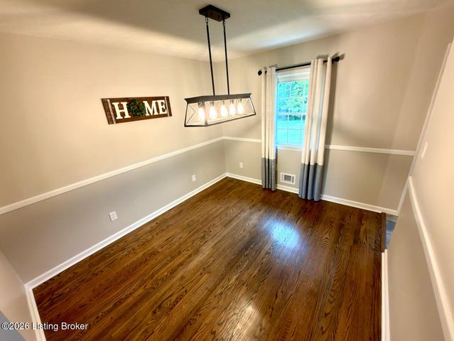 7307 Ticonderoga Dr, Louisville, KY 40214
