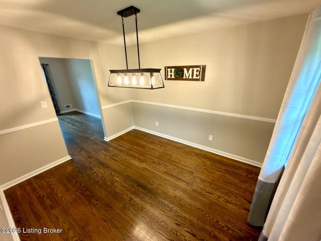 7307 Ticonderoga Dr, Louisville, KY 40214