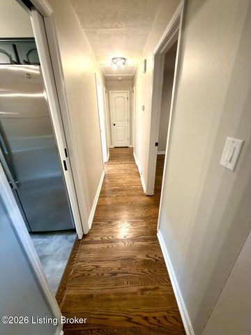 7307 Ticonderoga Dr, Louisville, KY 40214