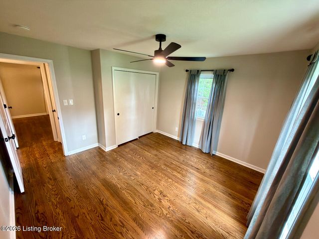 7307 Ticonderoga Dr, Louisville, KY 40214