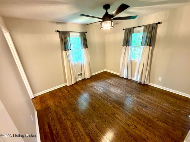 7307 Ticonderoga Dr, Louisville, KY 40214