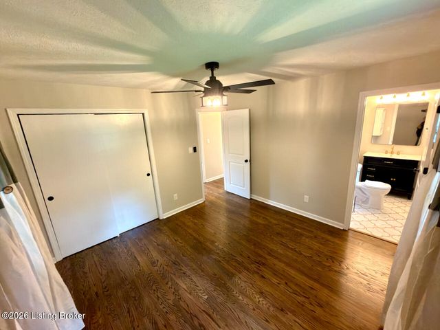 7307 Ticonderoga Dr, Louisville, KY 40214