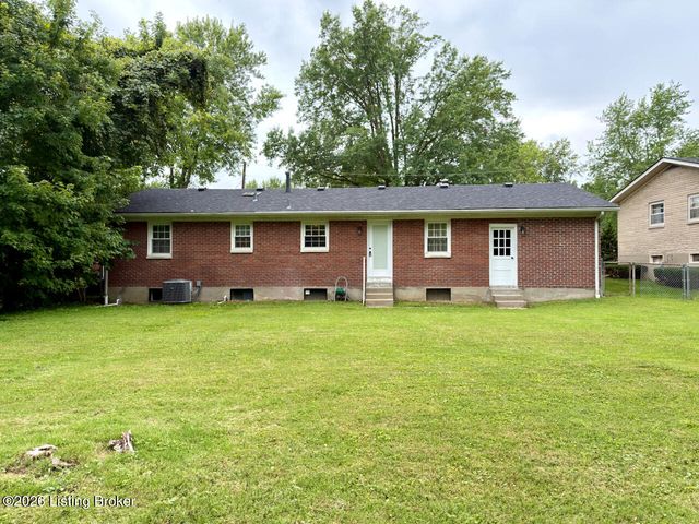 7307 Ticonderoga Dr, Louisville, KY 40214