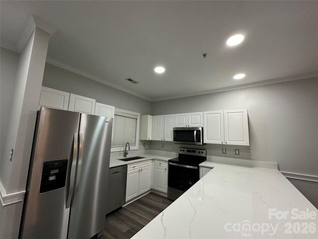 8733 Coralbell Lane 102, Charlotte, NC 28213