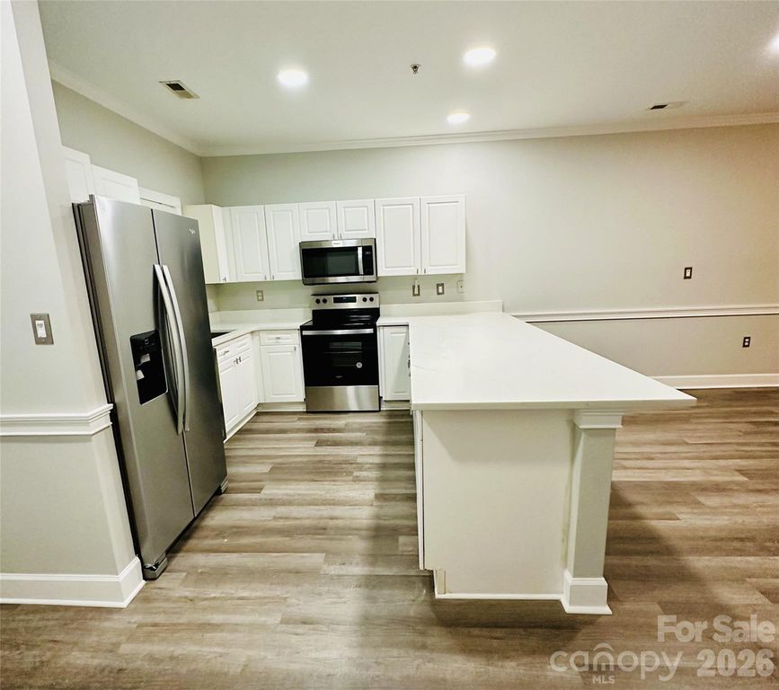 8733 Coralbell Lane 102, Charlotte, NC 28213