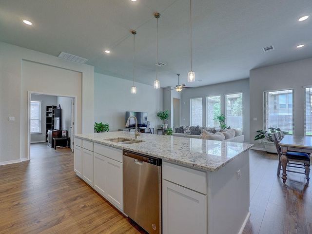 229 Heartleaf RD, San Marcos, TX 78666