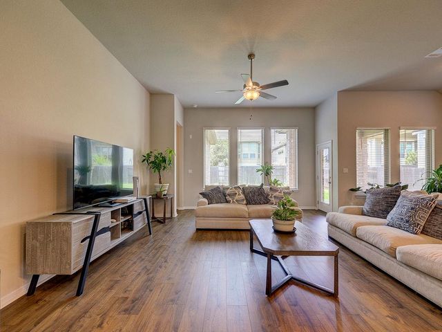 229 Heartleaf RD, San Marcos, TX 78666