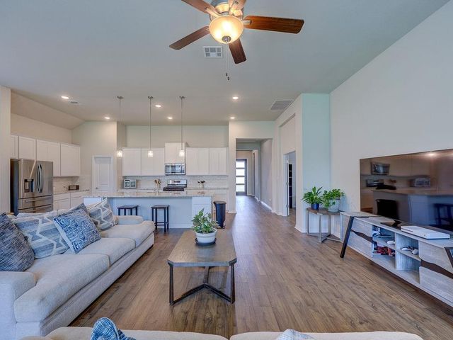 229 Heartleaf RD, San Marcos, TX 78666