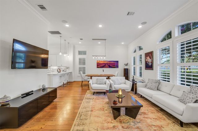 1110 Lake Pointe Parkway, Sugar Land, TX 77478