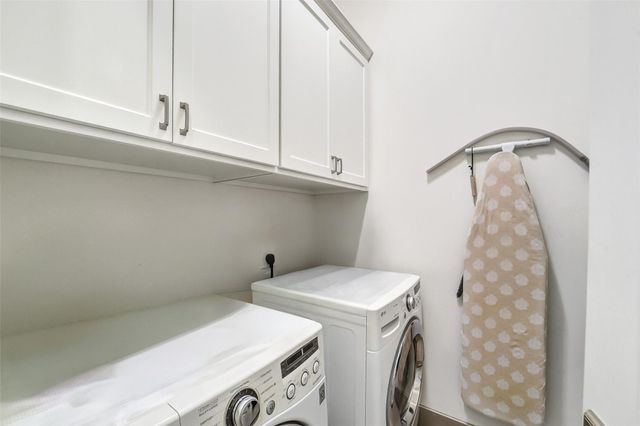1110 Lake Pointe Parkway, Sugar Land, TX 77478
