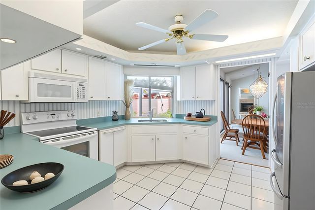 699 HUNTERS RUN BOULEVARD, Lakeland, FL 33809