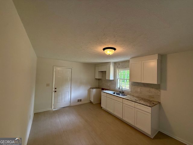 407 Church Street, Pendergrass, GA 30567