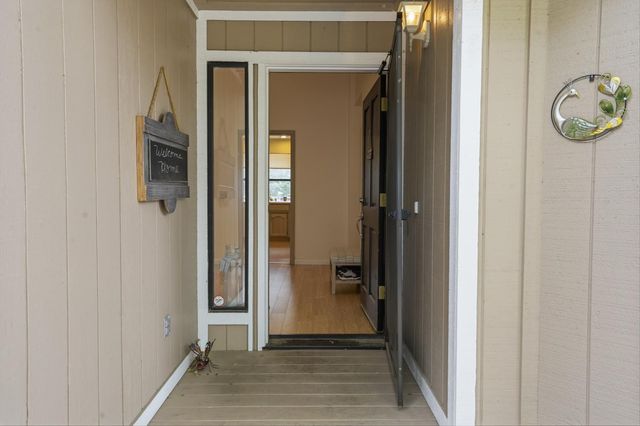 18358 Hummingbird Dr, Penn Valley, CA 95946