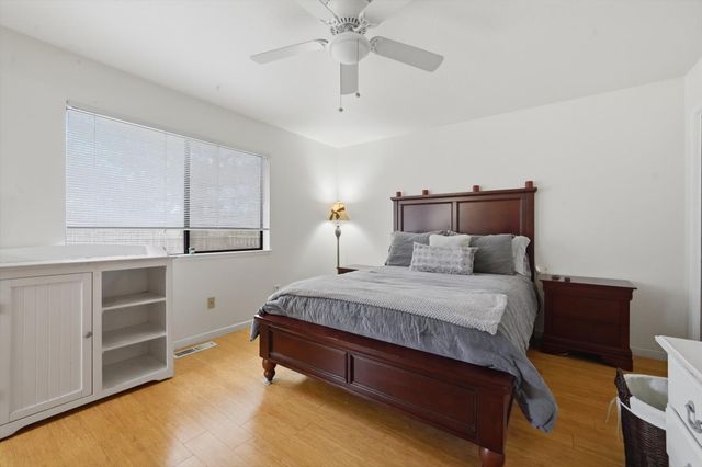 18358 Hummingbird Dr, Penn Valley, CA 95946