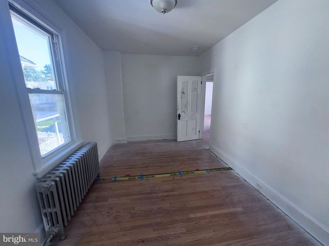 220 CLIFTON AVE, Sharon Hill, PA 19079