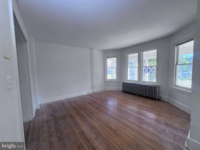 220 CLIFTON AVE, Sharon Hill, PA 19079