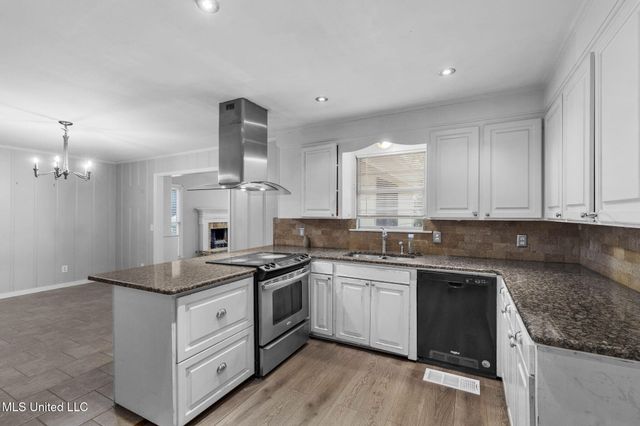 205 Pimlico Place, Jackson, MS 39211