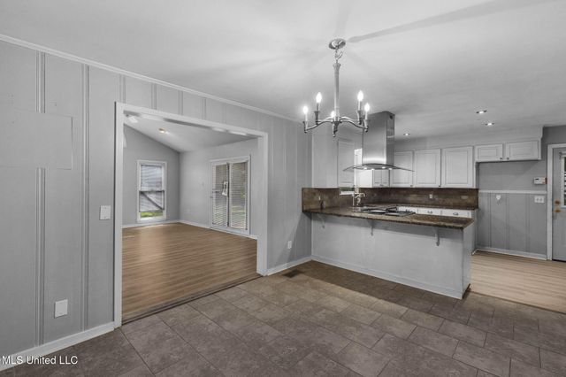 205 Pimlico Place, Jackson, MS 39211