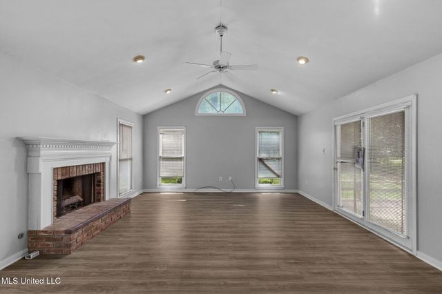 205 Pimlico Place, Jackson, MS 39211