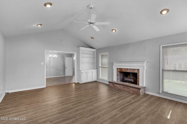205 Pimlico Place, Jackson, MS 39211