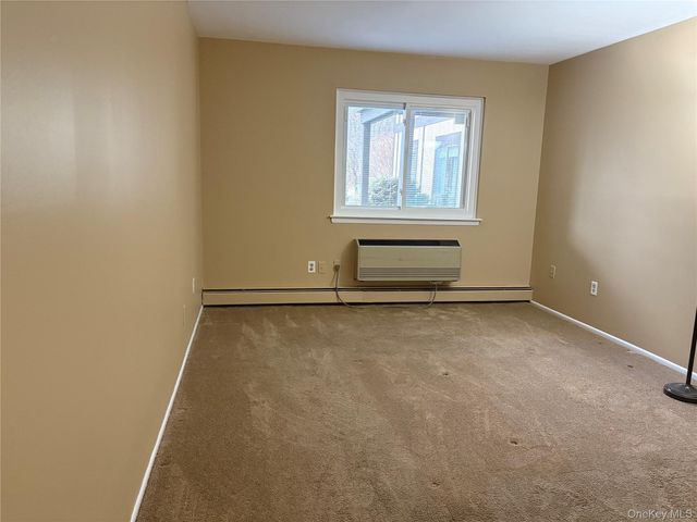 1 Loudon Drive 9, Fishkill, NY 12524