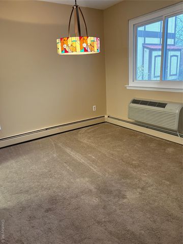 1 Loudon Drive 9, Fishkill, NY 12524