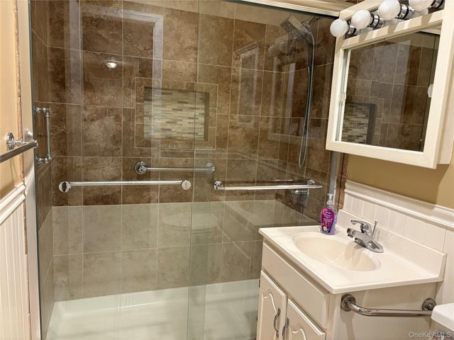 1 Loudon Drive 9, Fishkill, NY 12524