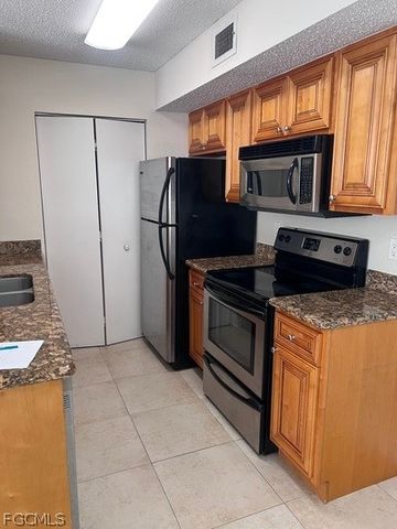 12571 Equestrian CIR 903, Fort Myers, FL 33907