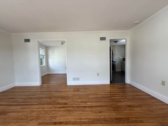 36 Barstow St 1, Salem, MA 01970