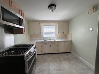36 Barstow St 1, Salem, MA 01970