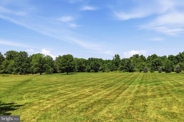 643 HARLEYSVILLE PIKE, Lederach, PA 19450