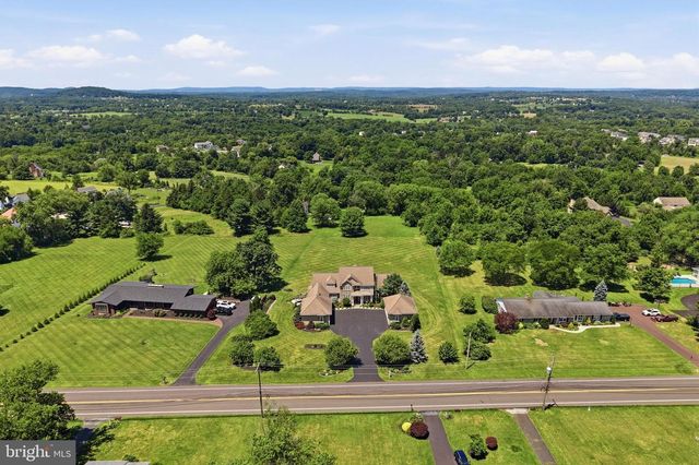 643 HARLEYSVILLE PIKE, Lederach, PA 19450
