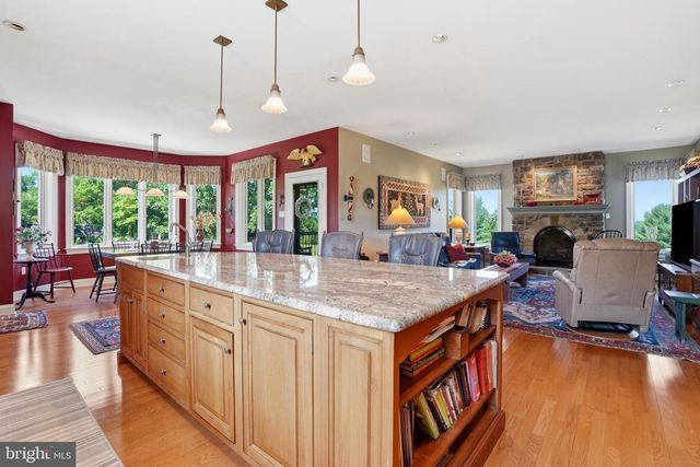643 HARLEYSVILLE PIKE, Lederach, PA 19450