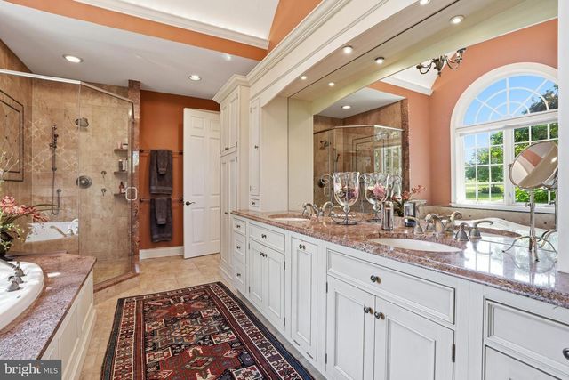 643 HARLEYSVILLE PIKE, Lederach, PA 19450