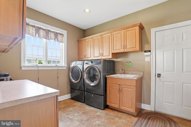 643 HARLEYSVILLE PIKE, Lederach, PA 19450