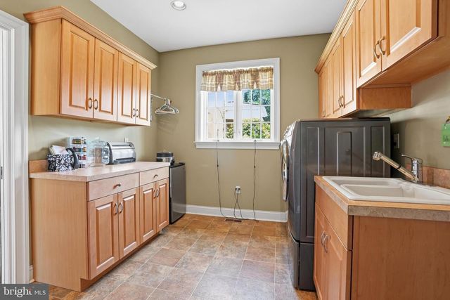 643 HARLEYSVILLE PIKE, Lederach, PA 19450