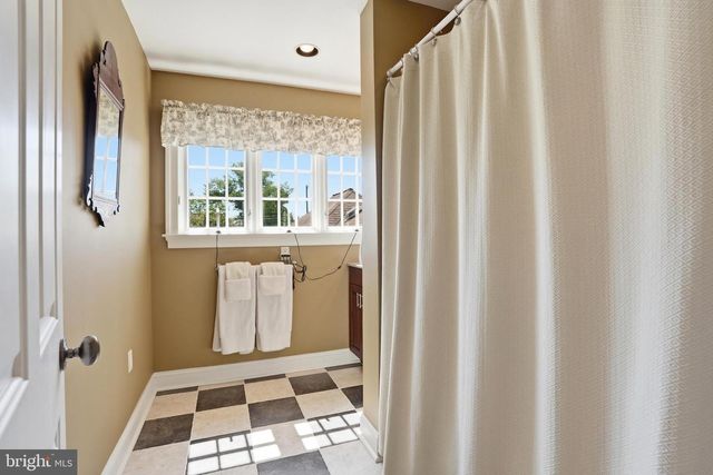 643 HARLEYSVILLE PIKE, Lederach, PA 19450