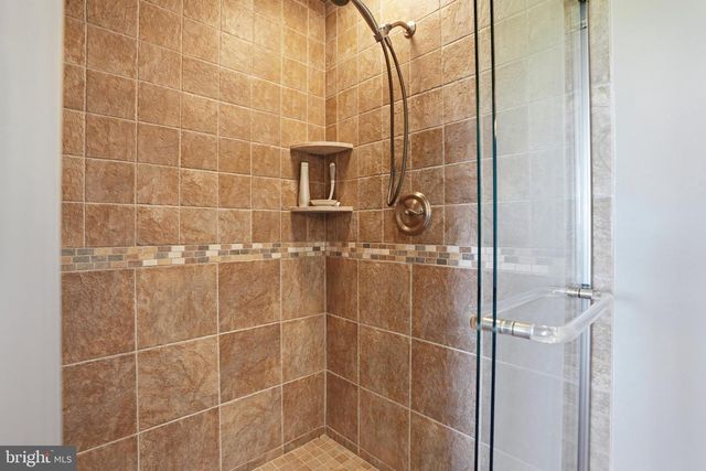643 HARLEYSVILLE PIKE, Lederach, PA 19450