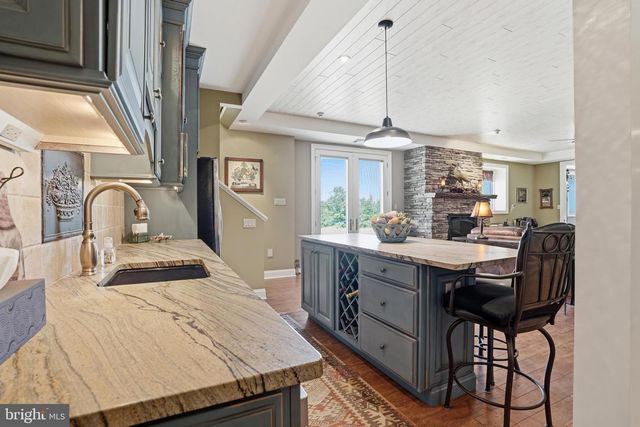 643 HARLEYSVILLE PIKE, Lederach, PA 19450