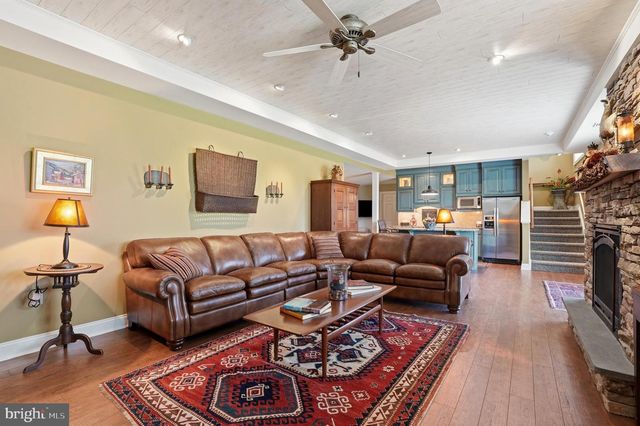 643 HARLEYSVILLE PIKE, Lederach, PA 19450