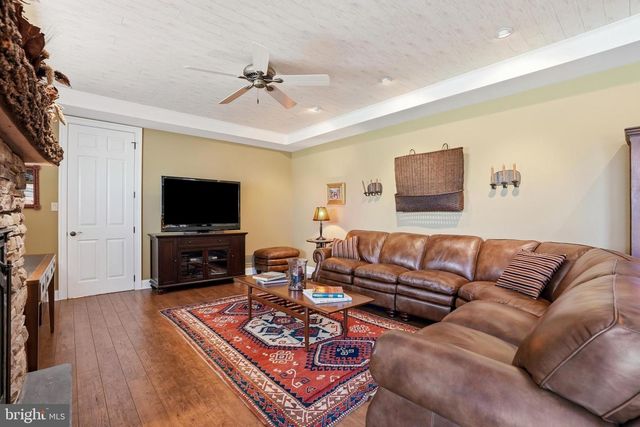 643 HARLEYSVILLE PIKE, Lederach, PA 19450
