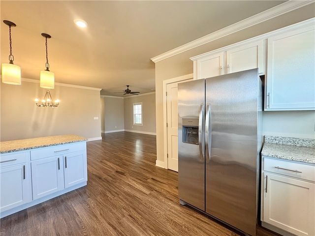 830 NE Heights Lane, Bentonville, AR 72712