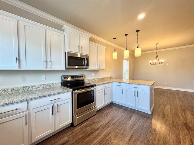830 NE Heights Lane, Bentonville, AR 72712