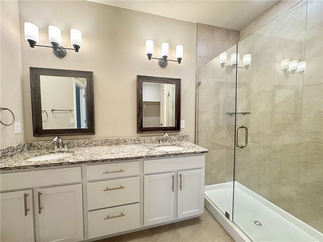830 NE Heights Lane, Bentonville, AR 72712