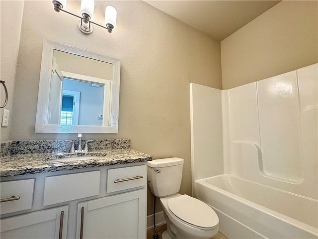 830 NE Heights Lane, Bentonville, AR 72712