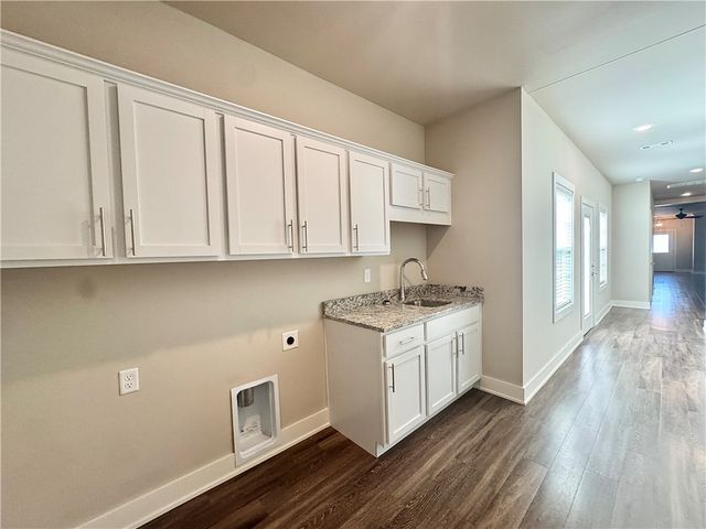 830 NE Heights Lane, Bentonville, AR 72712