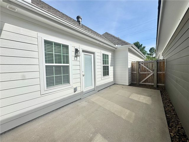 830 NE Heights Lane, Bentonville, AR 72712
