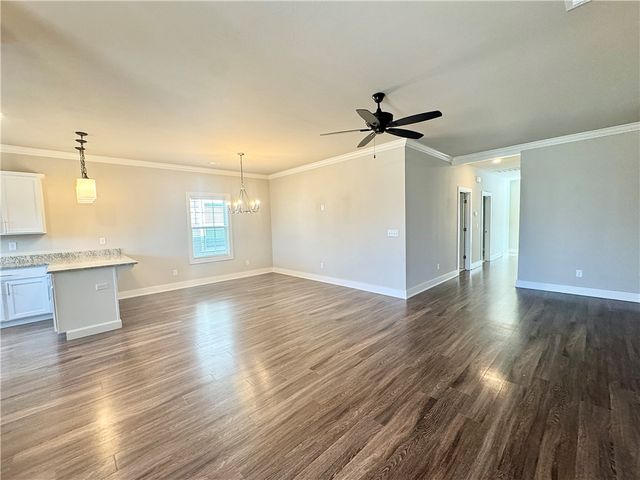 830 NE Heights Lane, Bentonville, AR 72712